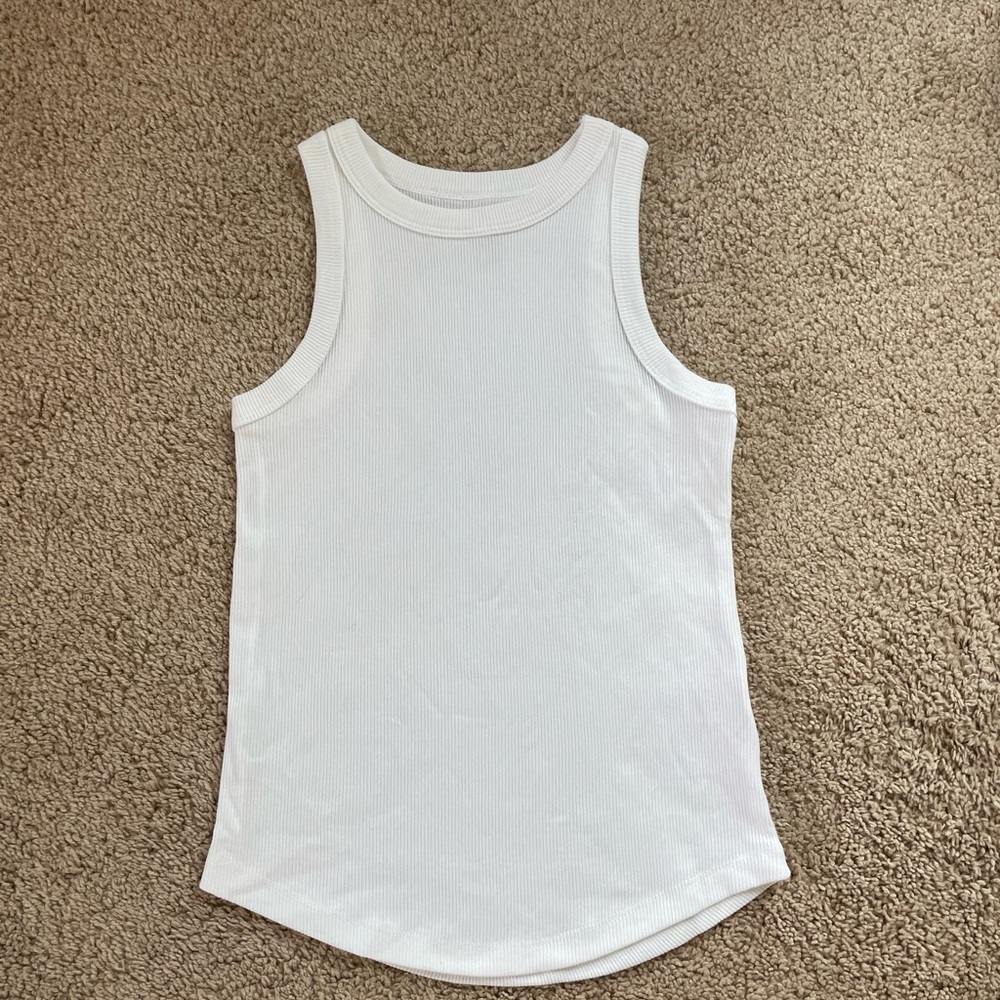 2 khols tank tops